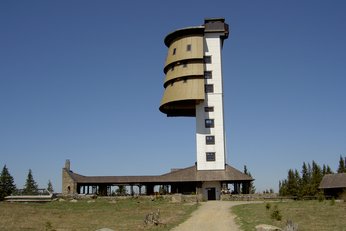 EA Апартаменты Na Filipce (На Филипце) - окрестности отеля - гора Polednik (Меридиан), смотровая башня